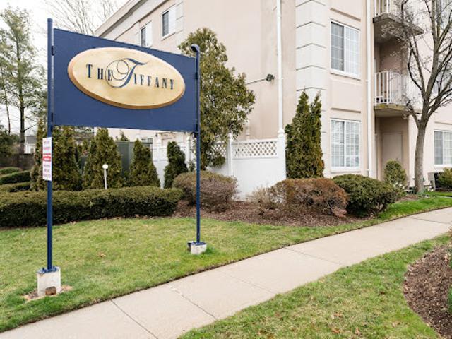 Apartment for sale in Nassau, New York