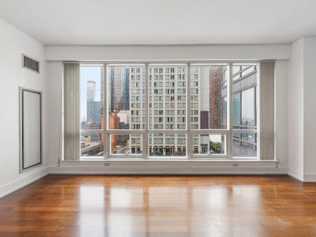 Apartment for sale in Arverne, New York