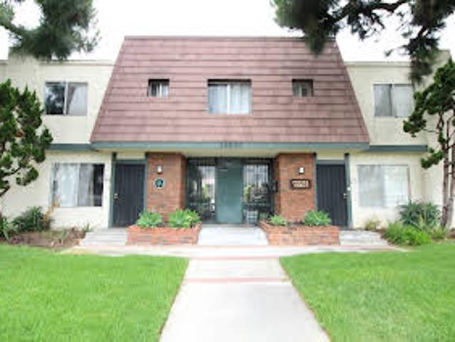 Apartment for sale in Lawndale Apartment for sale in Lawndale
