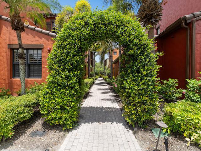 Apartment for sale in Naples, Collier County
