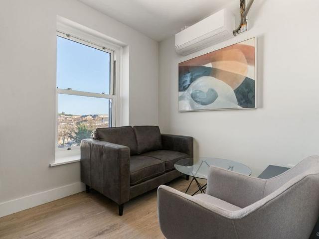 Apartment to rent in Bluebell, North Tipperary