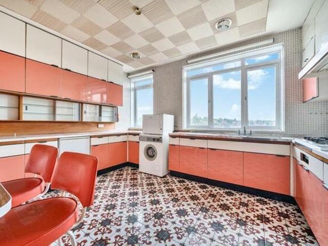 Apartment for sale in Church End, Greater London