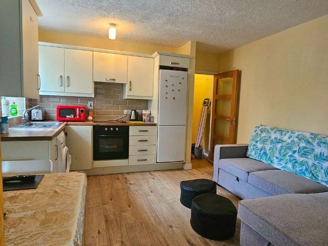 Apartment to rent in Bluebell, North Tipperary