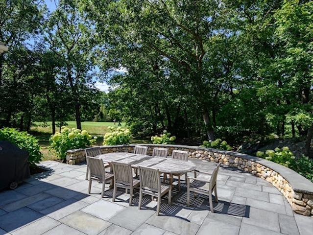 Apartment for sale in Hingham, Massachusetts