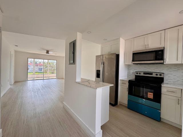 Apartment for sale in Sunrise, Florida