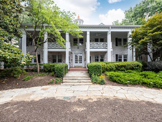 Apartment for sale in Decatur, Georgia