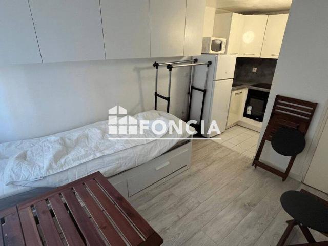 Studio location à Corbeil-Essonnes, Essonne