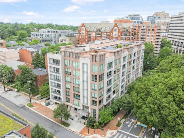 Apartment for sale in Bethesda, Maryland