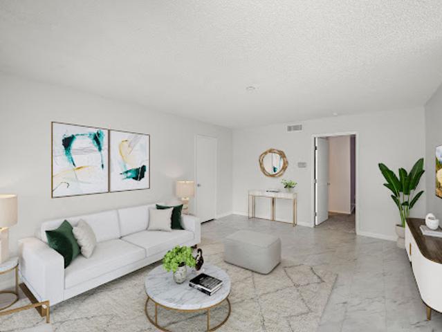 Apartment for sale in Foothill Ranch, California