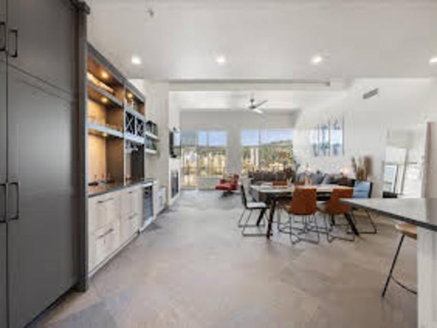Apartment for sale in Portland