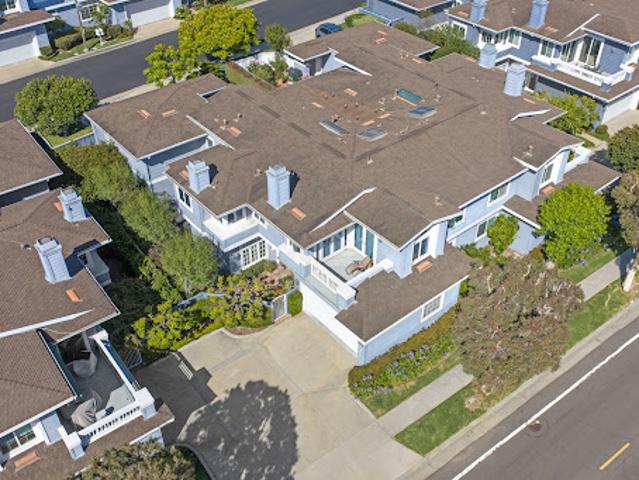 Apartment for sale in Corona Del Mar, California