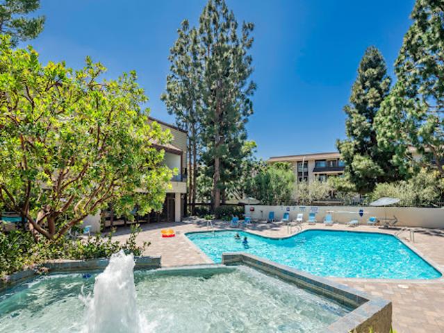 Apartment for sale in Culver City, California