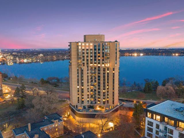 Apartment for sale in Hennepin, Minnesota