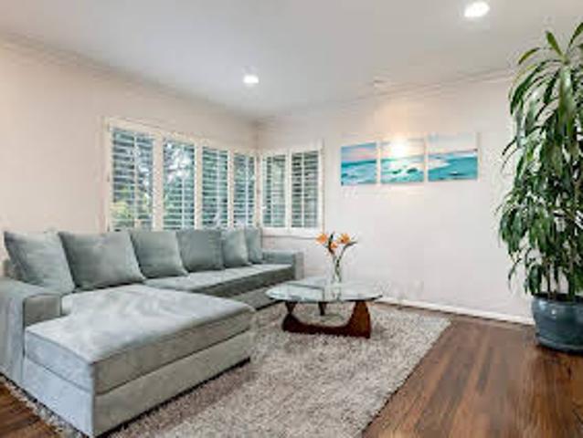 Apartment for sale in Santa Monica Apartment for sale in Santa Monica