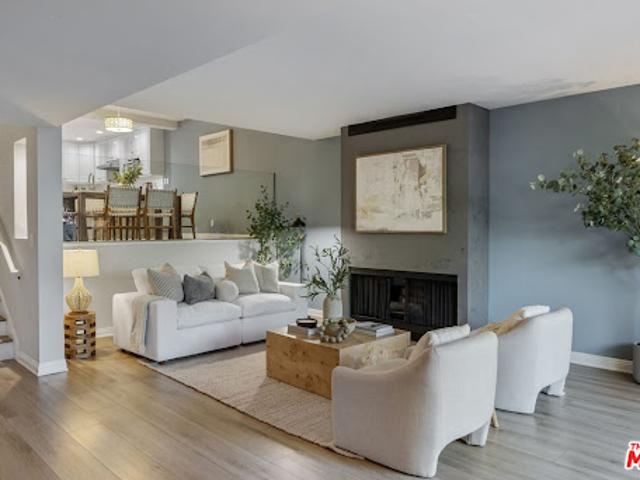 Apartment for sale in Marina Del Rey, California