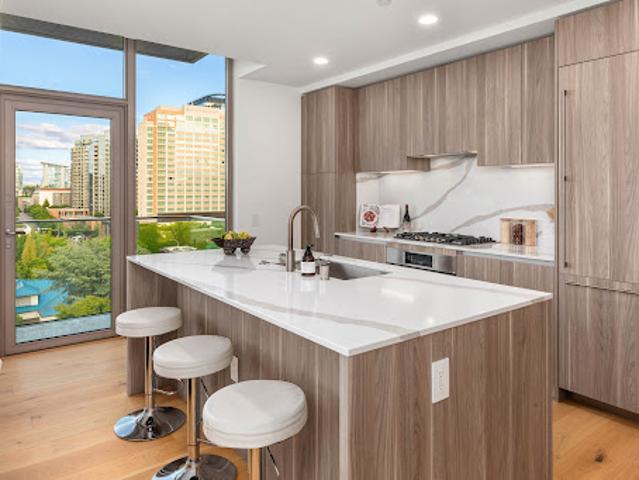 Apartment for sale in Bellevue, Washington
