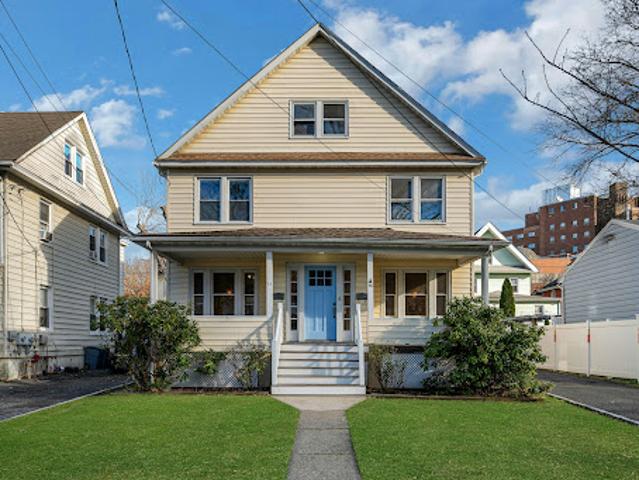 Apartment for sale in Summit, New Jersey