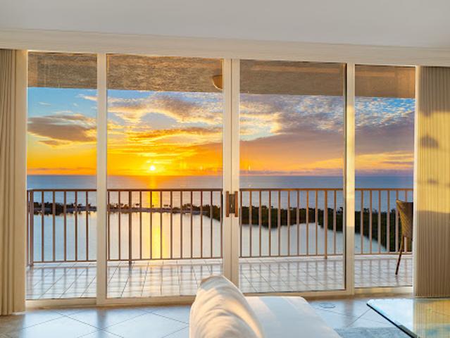 Apartment for sale in Naples, Florida