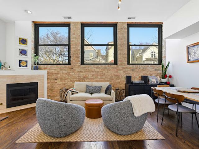 Apartment for sale in Chicago Park, Illinois