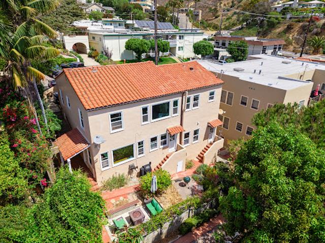 Apartment for sale in Ventura, California