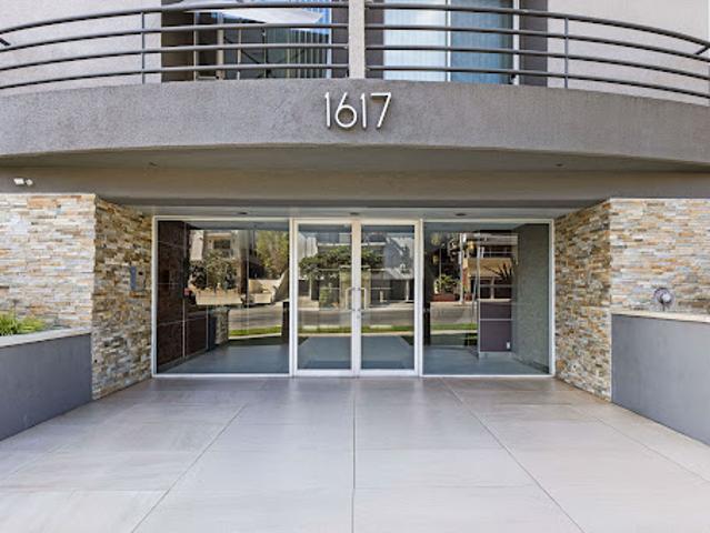 Apartment for sale in Los Angeles, California