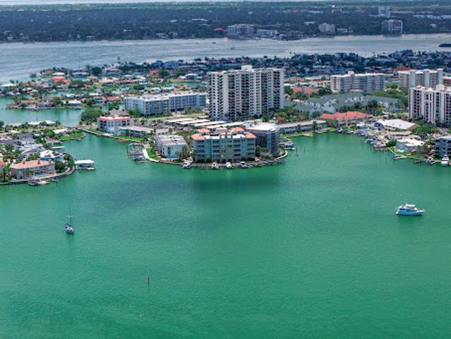 Apartment for sale in Clearwater, Florida