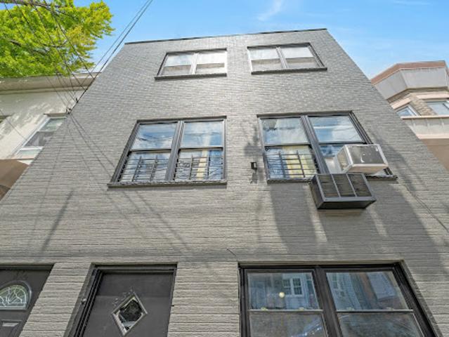 Apartment for sale in Hudson, New Jersey