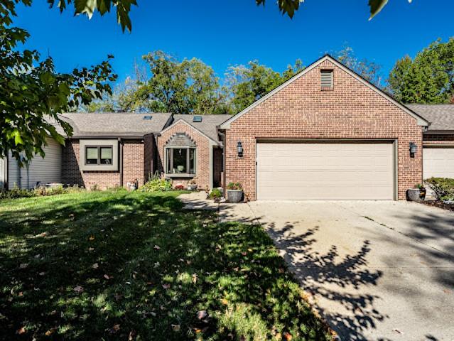 Apartment for sale in Carmel, Indiana