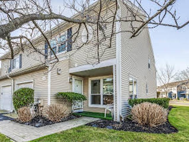 Apartment for sale in Island Park