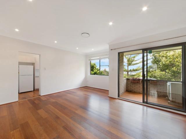 Apartment for rent in Lower North Shore, Sydney