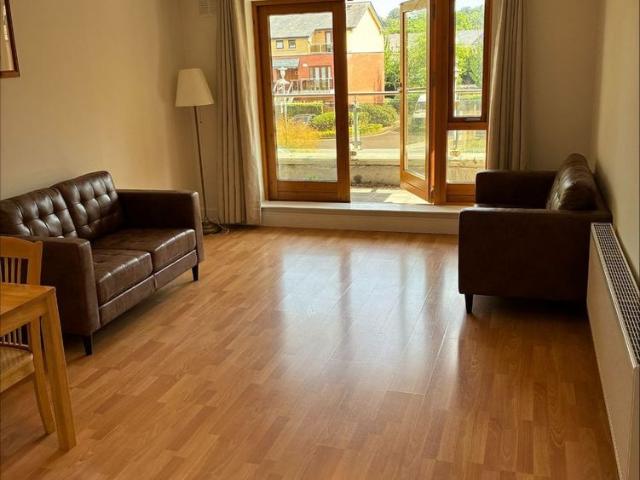 Apartment to rent in Bluebell, North Tipperary