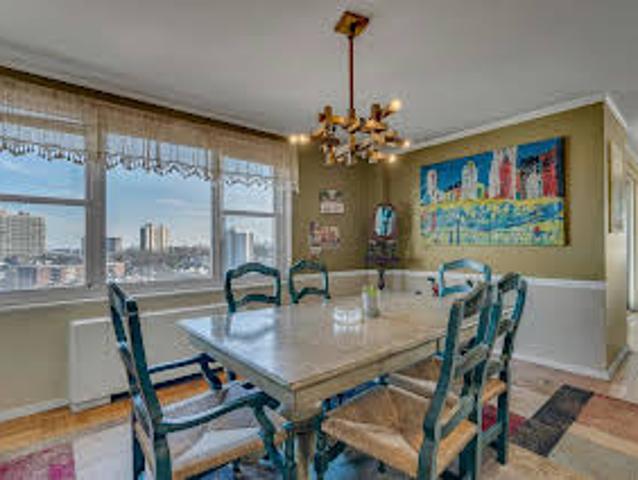 Apartment for sale in Fort Lee
