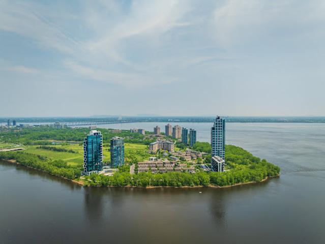 Apartment for sale in Montreal, Quebec