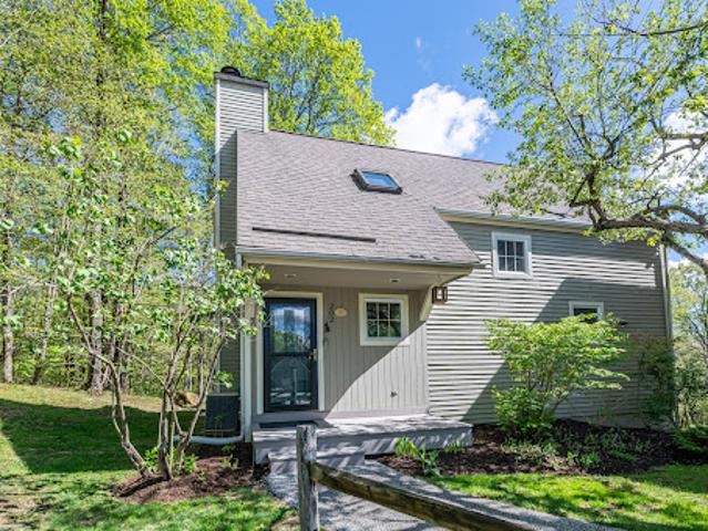 Apartment for sale in Bennington, Vermont