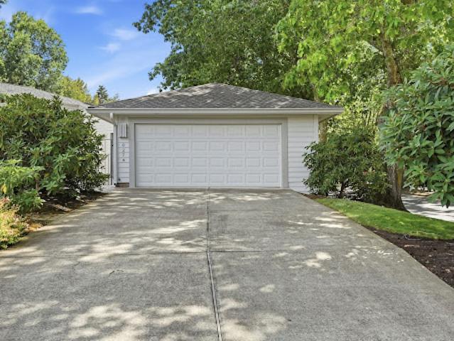 Apartment for sale in Oregonia