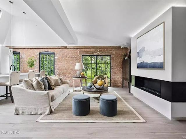 Apartment for sale in Brooklyn, Connecticut