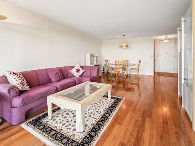Apartment for sale in Fort Lee, New Jersey
