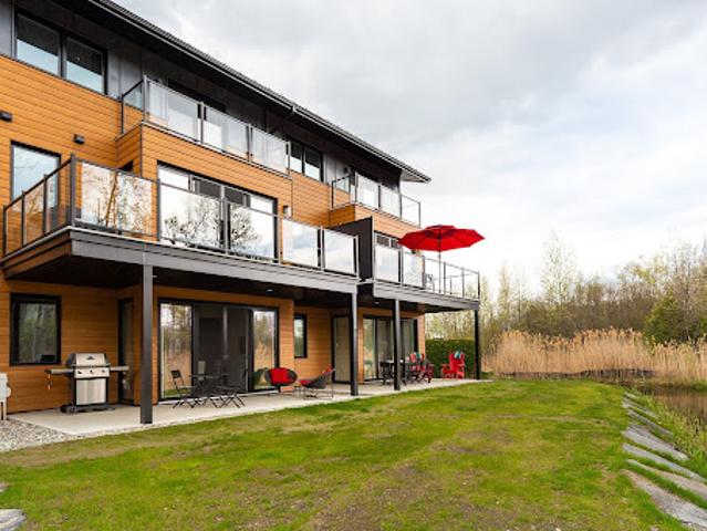 Apartment for sale in Magog, Quebec