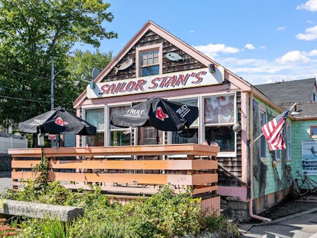 Apartment for sale in Gloucester, Massachusetts