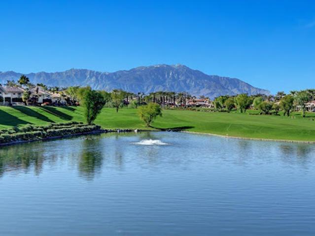 Apartment for sale in Palm Desert, California