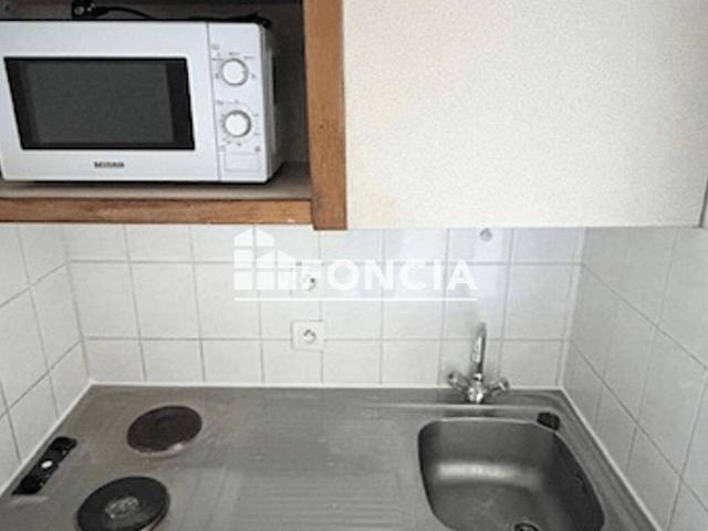 Studio location à Centre Deux, Saint-Étienne