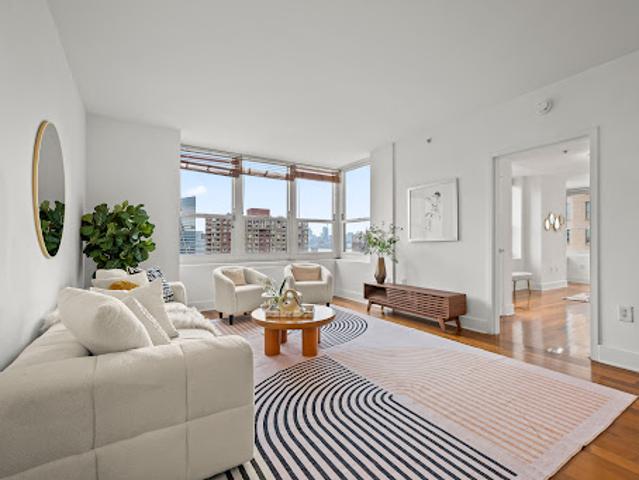 Apartment for sale in Hudson, New Jersey