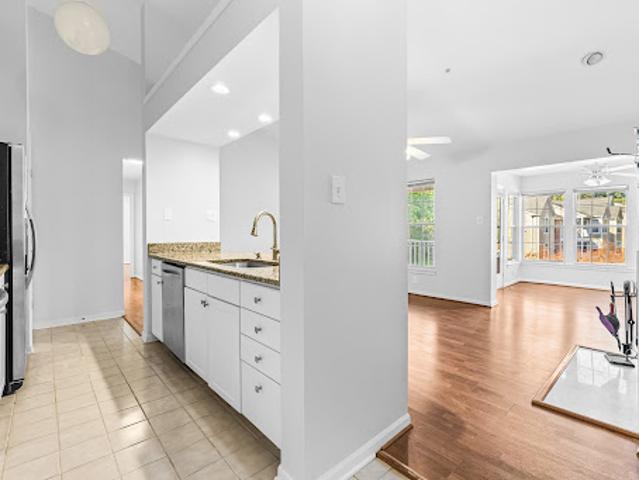 Apartment for sale in Gibsonton, Maryland