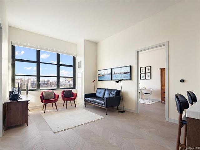 Apartment for sale in Arverne, New York