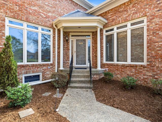 Apartment for sale in Prospect, Kentucky