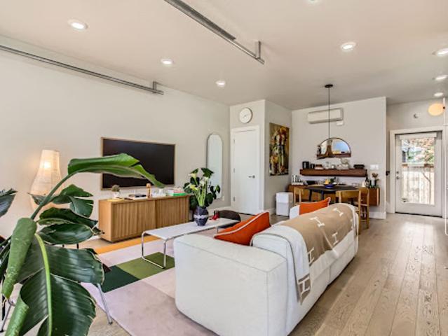 Apartment for sale in Portland Apartment for sale in Portland