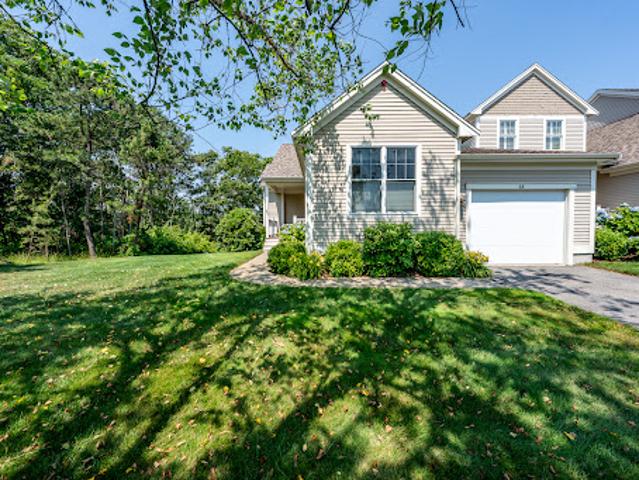 Apartment for sale in Mashpee, Massachusetts