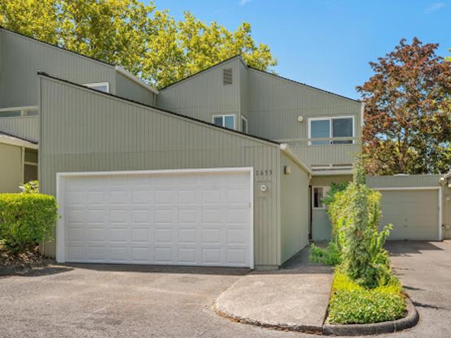 Apartment for sale in Oregonia