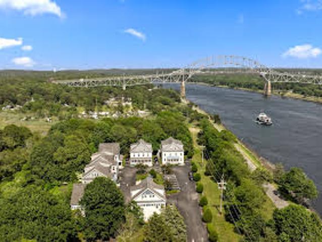 Apartment for sale in Bourne