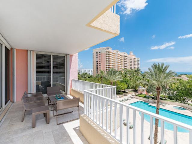 Apartment for sale in Key Biscayne, Florida